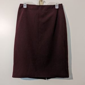 Worthington Maroon Pencil Skirt Size 6 Back Zip & Slit Business Casual
